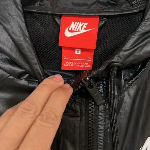 Nike windbreaker - Picture 2 of 3